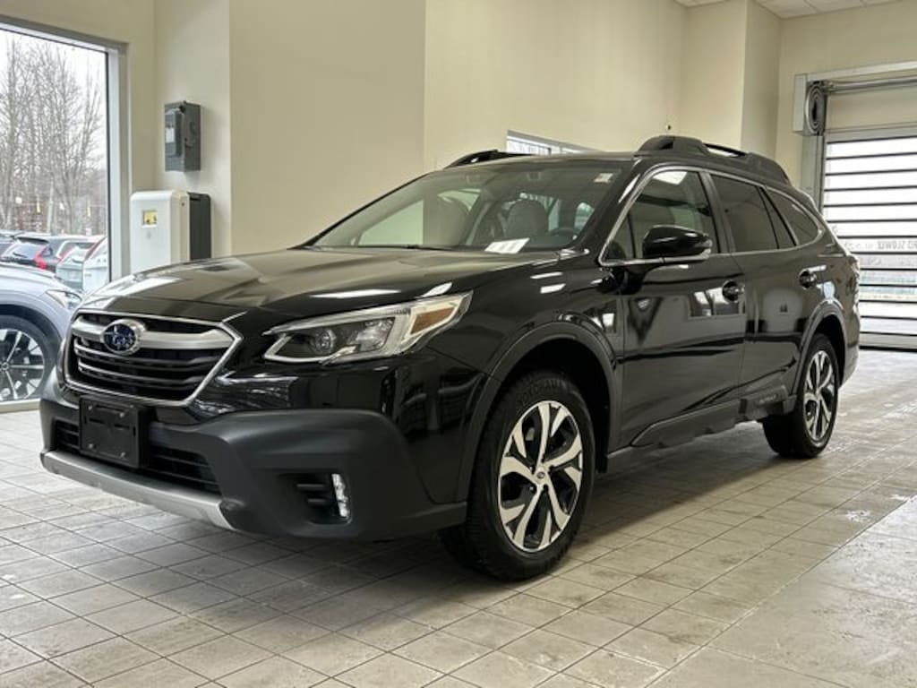 Used 2020 Subaru Outback Limited SUV