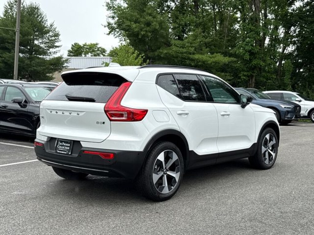 Used 2026 Volvo XC40 B5 Plus SUV
