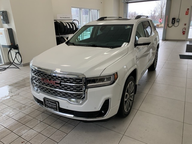 2020 GMC Acadia Denali's photo