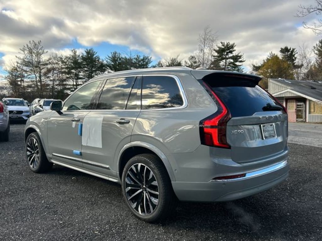 New 2026 Volvo XC90 B6 Plus 7-Seater SUV