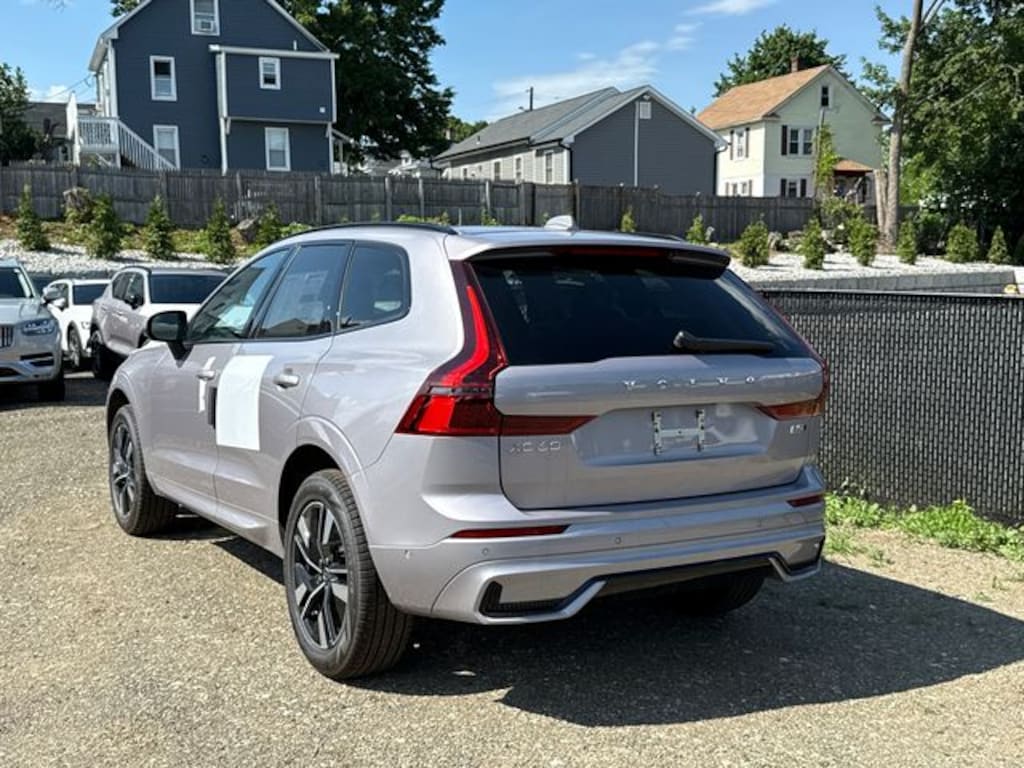 New 2026 Volvo XC60 B5 Plus SUV