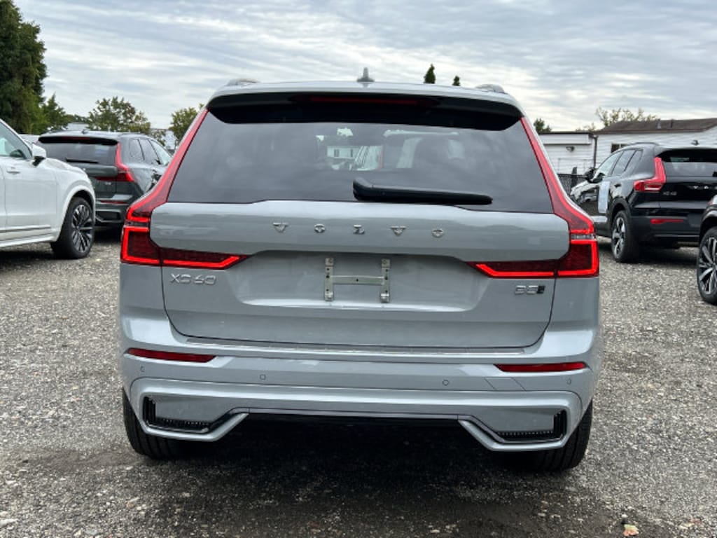 New 2027 Volvo XC60 B5 Plus SUV