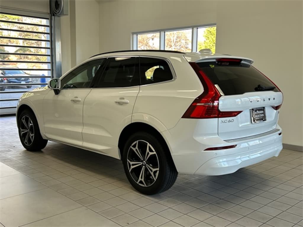 Certified 2022 Volvo XC60 B5 Momentum SUV