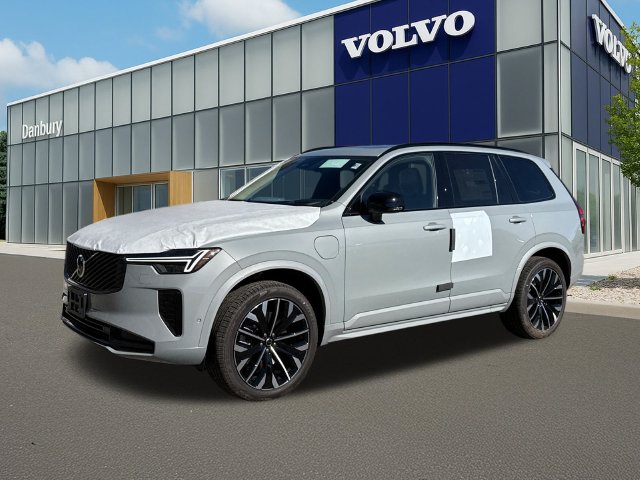  Volvo XC90 plug-in hybrid