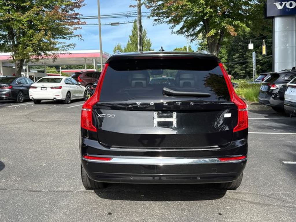 Certified 2024 Volvo XC90 plug-in hybrid T8 Plus Bright Theme 7 Passenger SUV