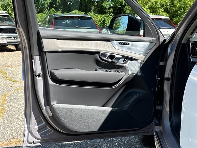 2026 Volvo XC90 Ultra - Photo 9