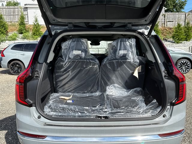 2026 Volvo XC90 Plus - Photo 24