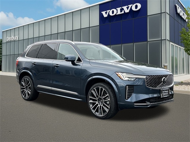 2026 Volvo XC90 Plus's photo