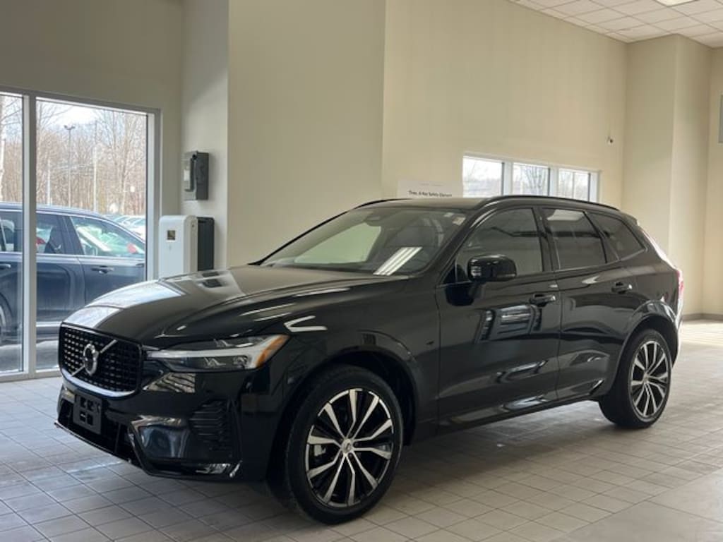 Certified 2025 Volvo XC60 B5 Plus SUV