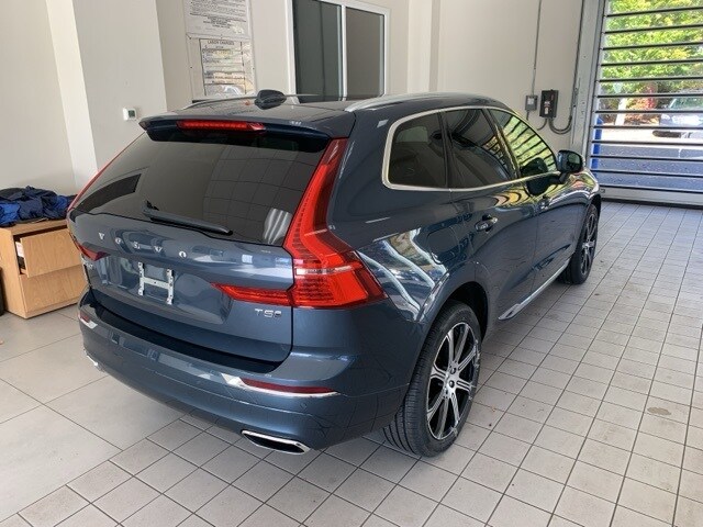 2021 Volvo XC60 T5 Inscription photo 4