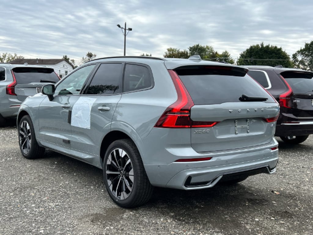 New 2027 Volvo XC60 B5 Plus SUV