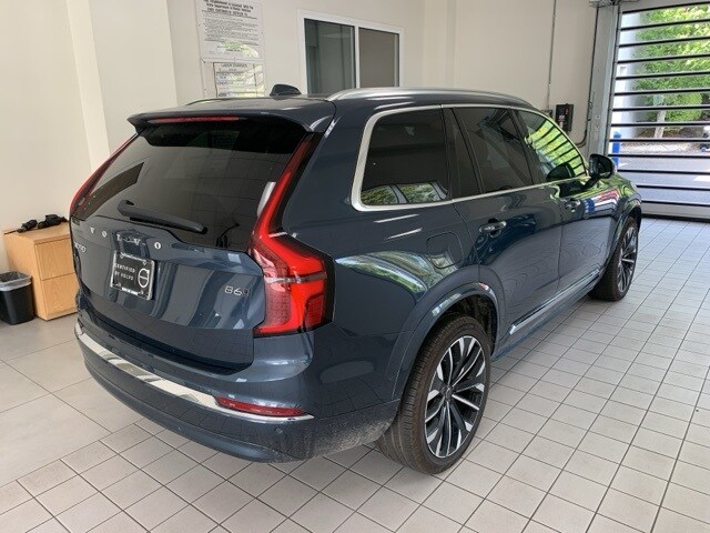 2025 Volvo XC90 Plus photo 4