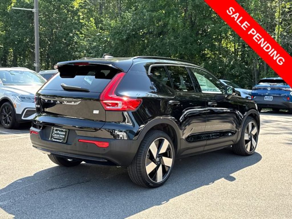 Used 2023 Volvo XC40 Recharge Pure Electric Twin Plus SUV