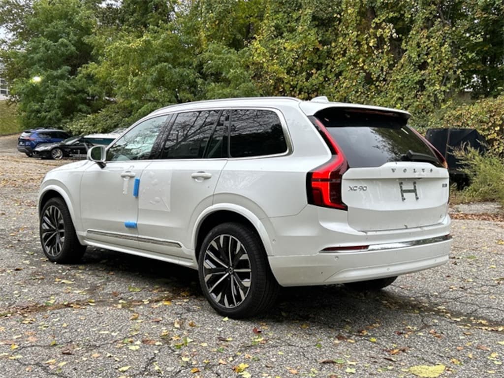 New 2026 Volvo XC90 B5 Plus 7-Seater SUV