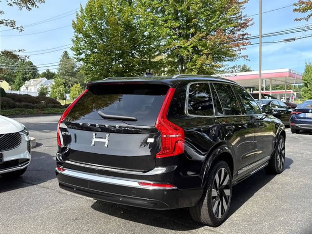 Certified 2024 Volvo XC90 plug-in hybrid T8 Plus Bright Theme 7 Passenger SUV