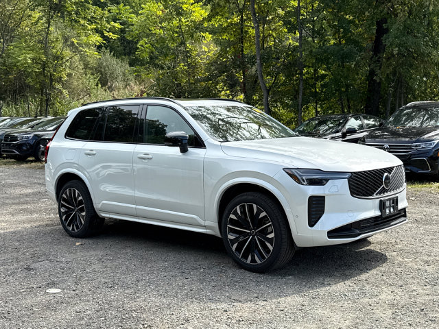 New 2026 Volvo XC90 plug-in hybrid T8 Ultra Dark Theme 6-Seater SUV