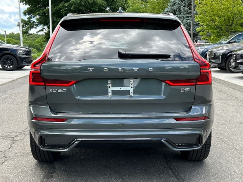New 2026 Volvo XC60 B5 Ultra SUV