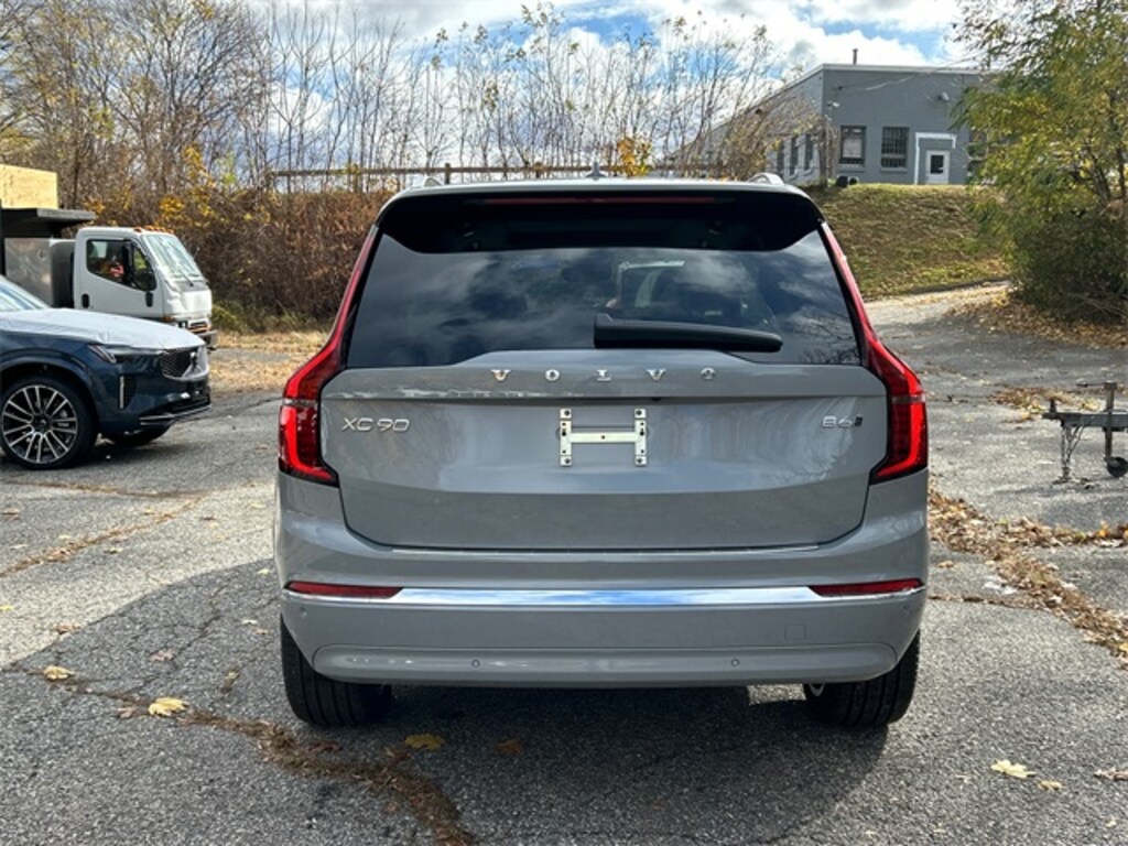 New 2026 Volvo XC90 B6 Plus 7-Seater SUV