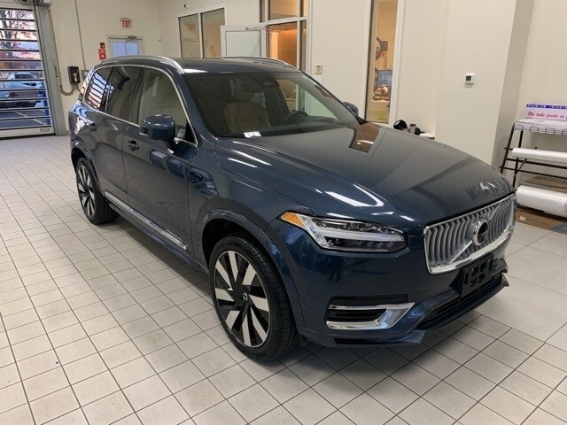 2023 Volvo XC90 Recharge Ultimate photo 3