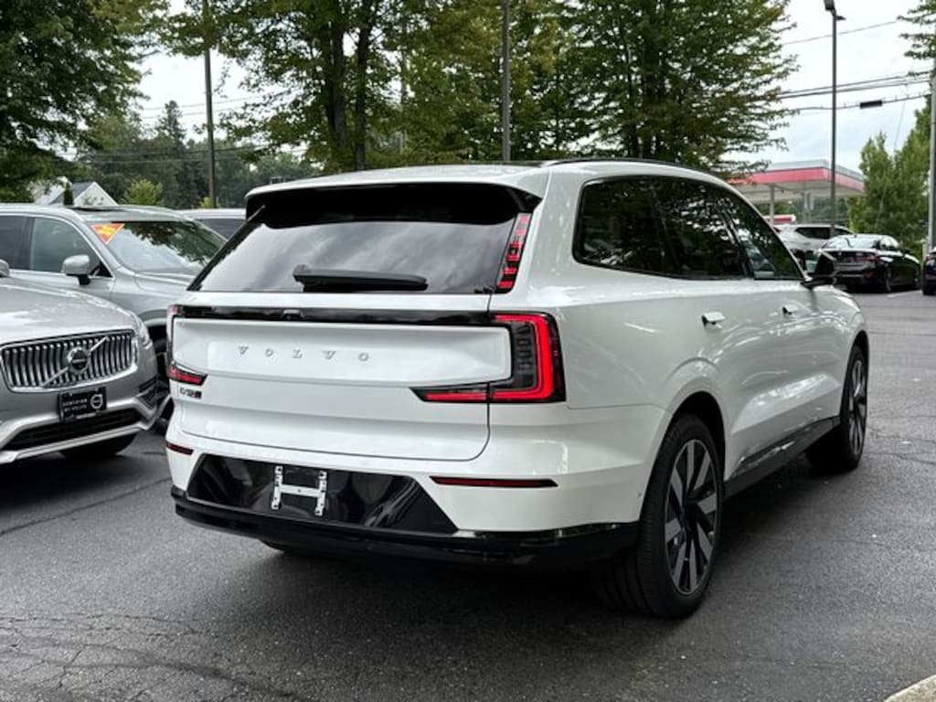 Certified 2025 Volvo EX90 Twin Motor Plus SUV