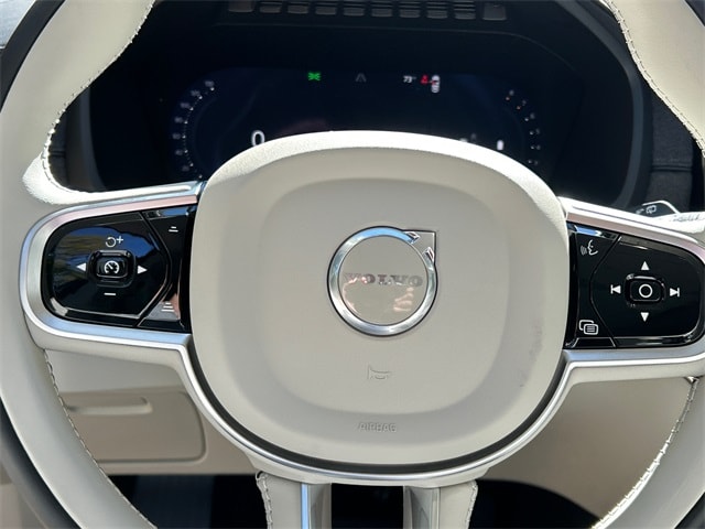 2026 Volvo XC90 Ultra - Photo 11