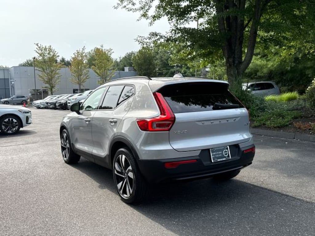 Certified 2024 Volvo XC40 Ultimate SUV