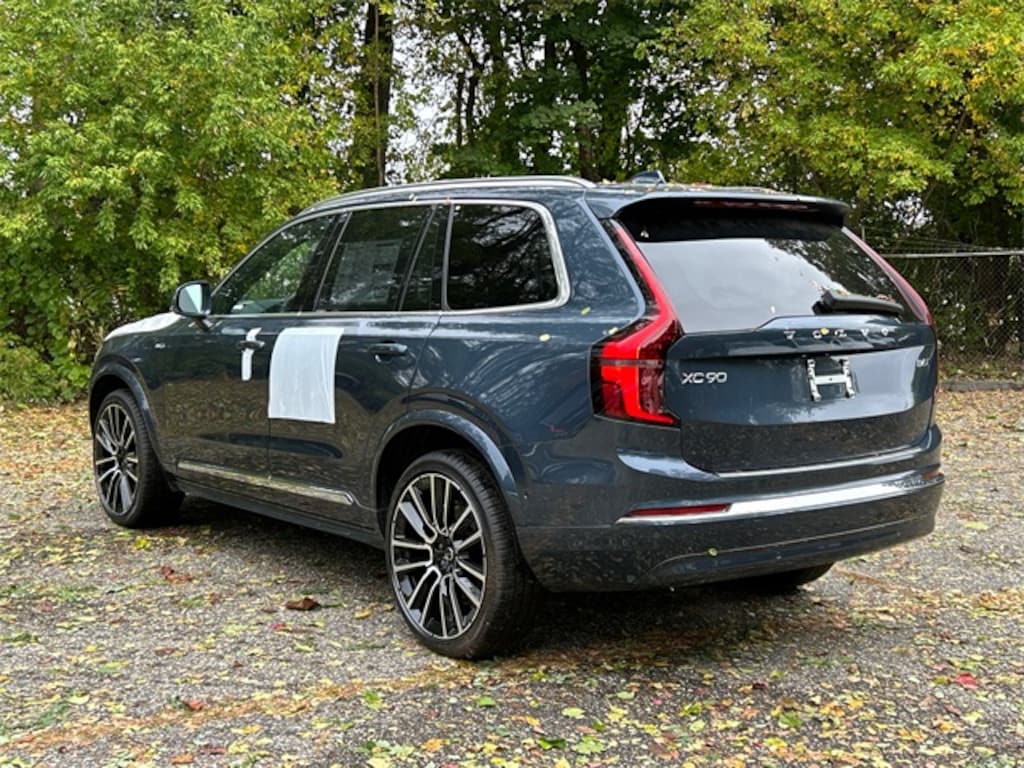New 2026 Volvo XC90 B6 Plus 7-Seater SUV