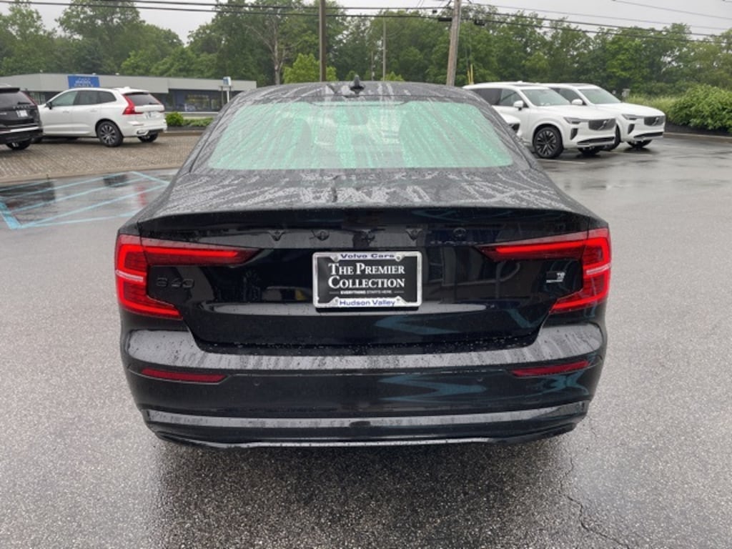 Certified 2023 Volvo S60 Recharge Plug-In Hybrid T8 Core Black Edition Sedan