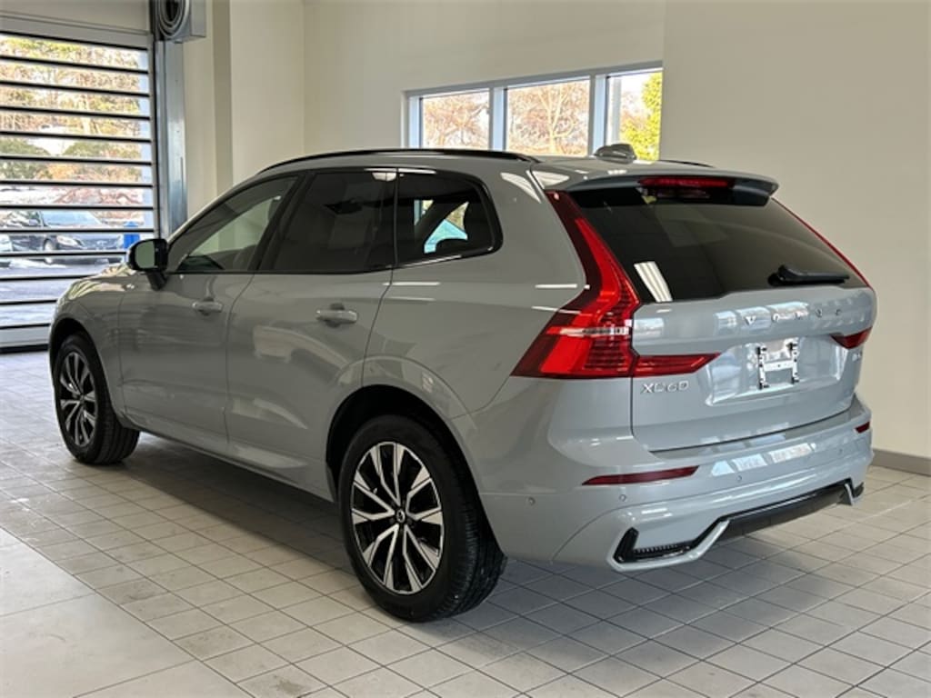 Certified 2025 Volvo XC60 B5 Plus SUV
