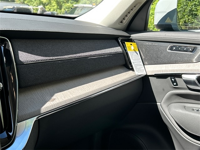 2026 Volvo XC90 Ultra - Photo 17