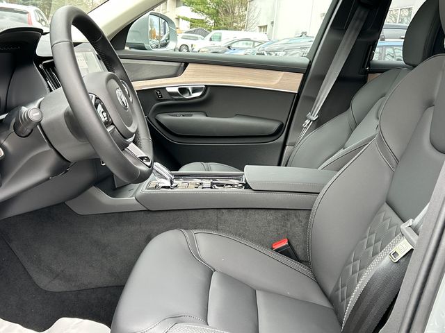 2026 Volvo XC90 Plus - Photo 10