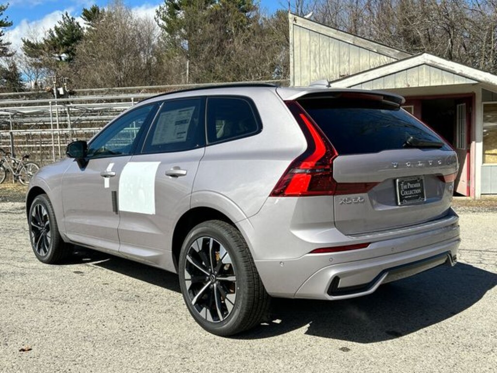 New 2026 Volvo XC60 B5 Plus SUV