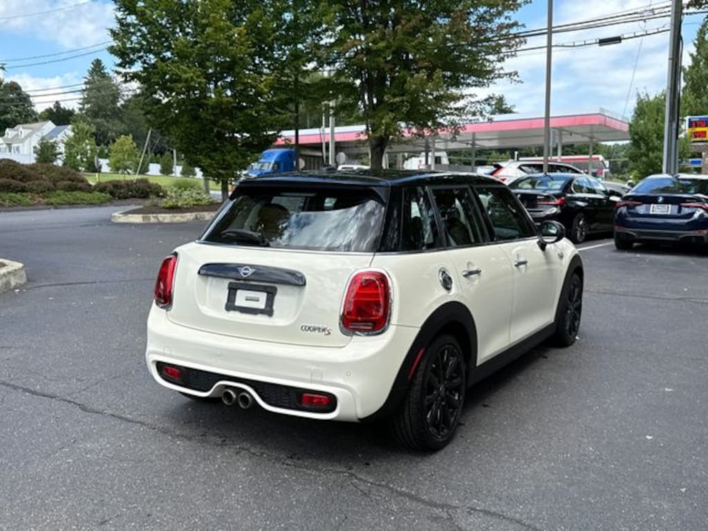 Used 2019 MINI Hardtop 4 Door Classic Hatchback