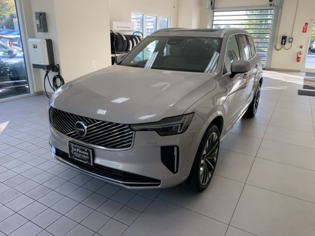 Certified 2025 Volvo XC90 B6 Plus 7-Seater SUV