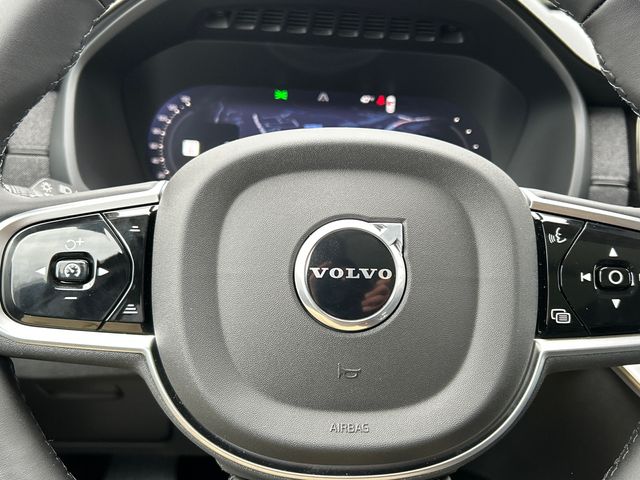 2026 Volvo XC90 Plus - Photo 11