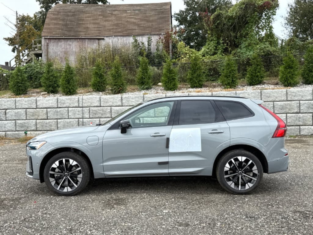 New 2027 Volvo XC60 Plus SUV