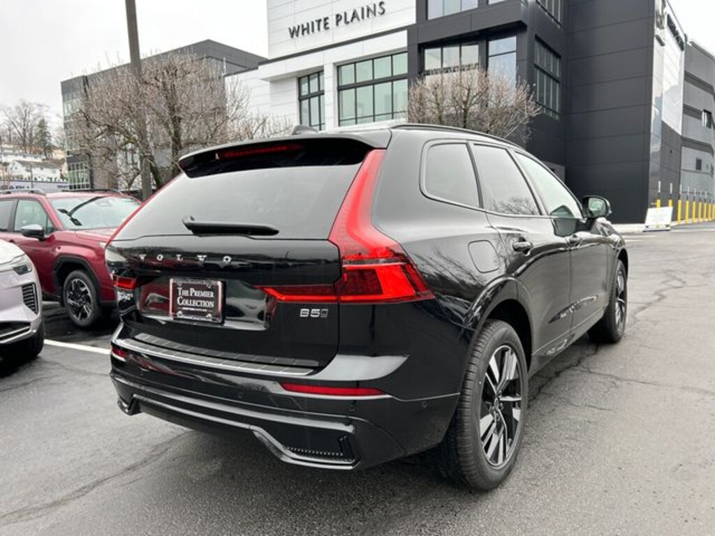 New 2026 Volvo XC60 B5 Plus SUV