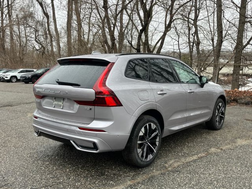 New 2026 Volvo XC60 B5 Plus SUV
