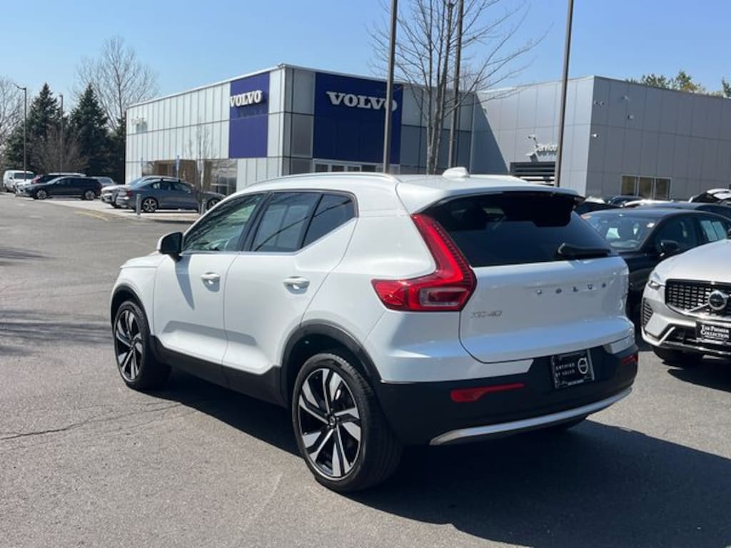 Certified 2023 Volvo XC40 B5 Plus Bright Theme SUV