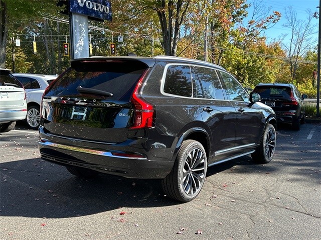 2026 Volvo XC90 Plus photo 2