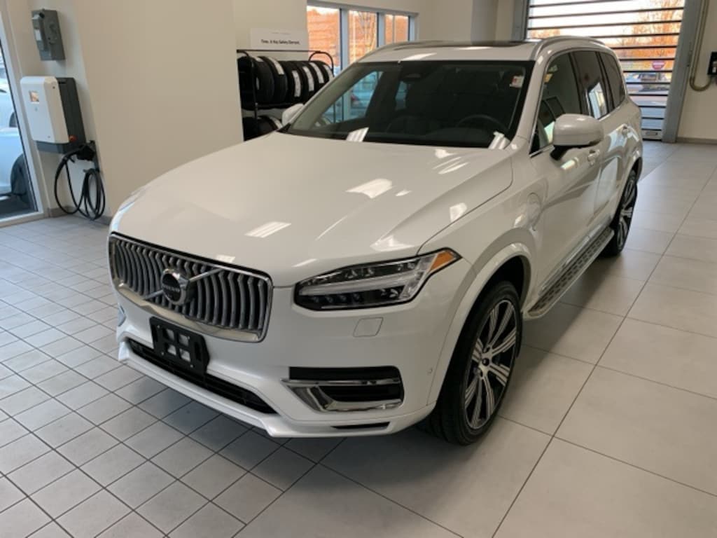 Certified 2023 Volvo XC90 Recharge Plug-In Hybrid T8 Plus Bright Theme 7 Passenger SUV