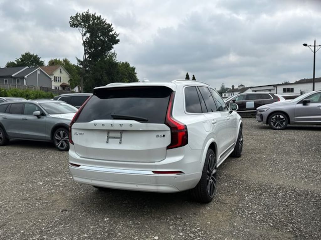 New 2026 Volvo XC90 B6 Plus 7-Seater SUV