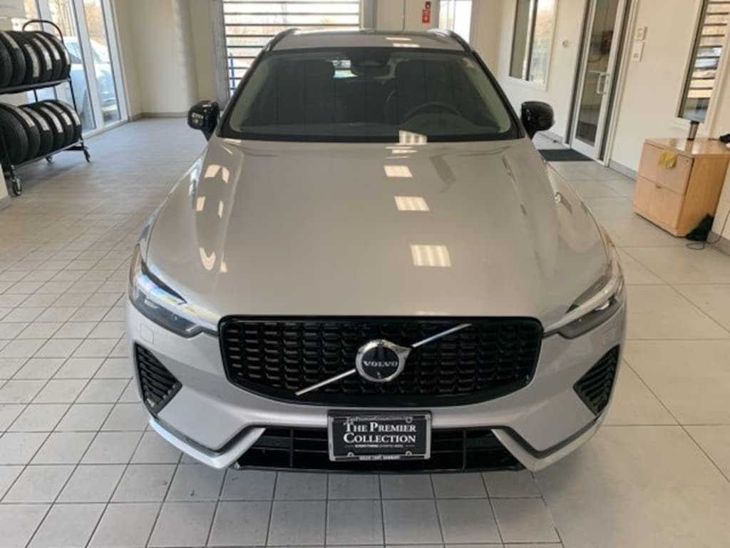 Certified 2025 Volvo XC60 B5 Plus SUV