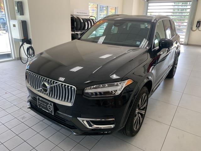 2024 Volvo XC90 Core's photo