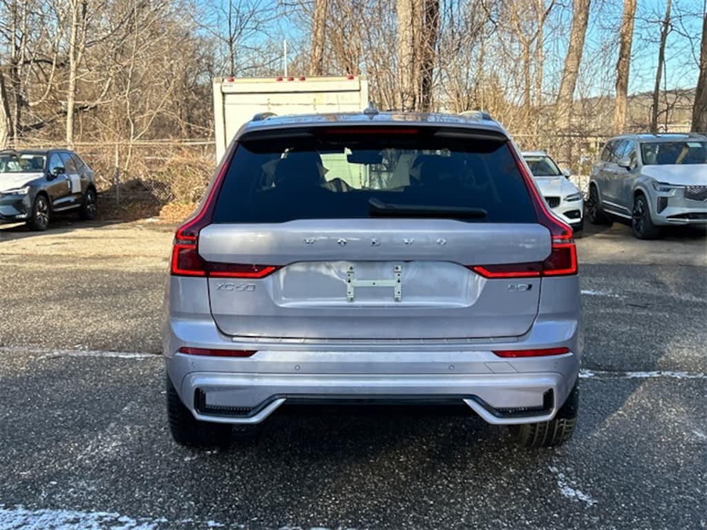 New 2026 Volvo XC60 B5 Ultra SUV