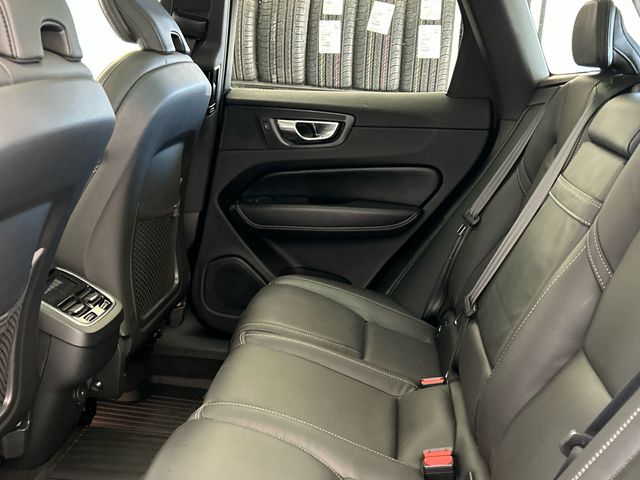 2022 Volvo XC60 Inscription - Photo 23