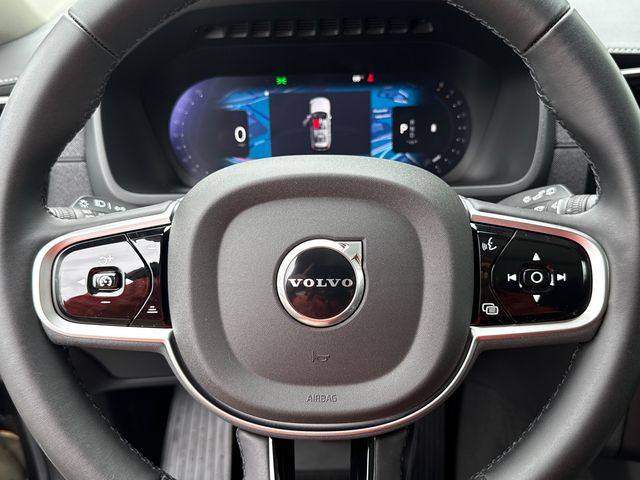 2026 Volvo XC90 Ultra - Photo 11
