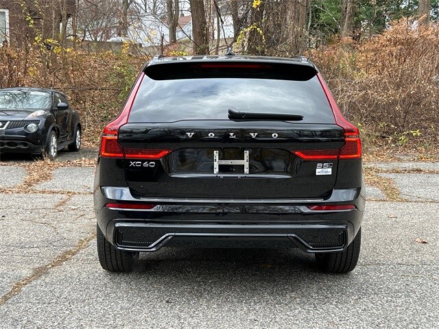 2026 Volvo XC60 B5 Plus photo 3