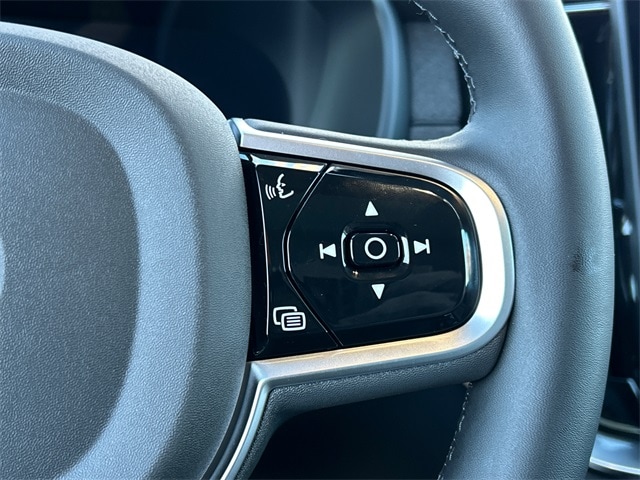 2026 Volvo XC90 Plus - Photo 13