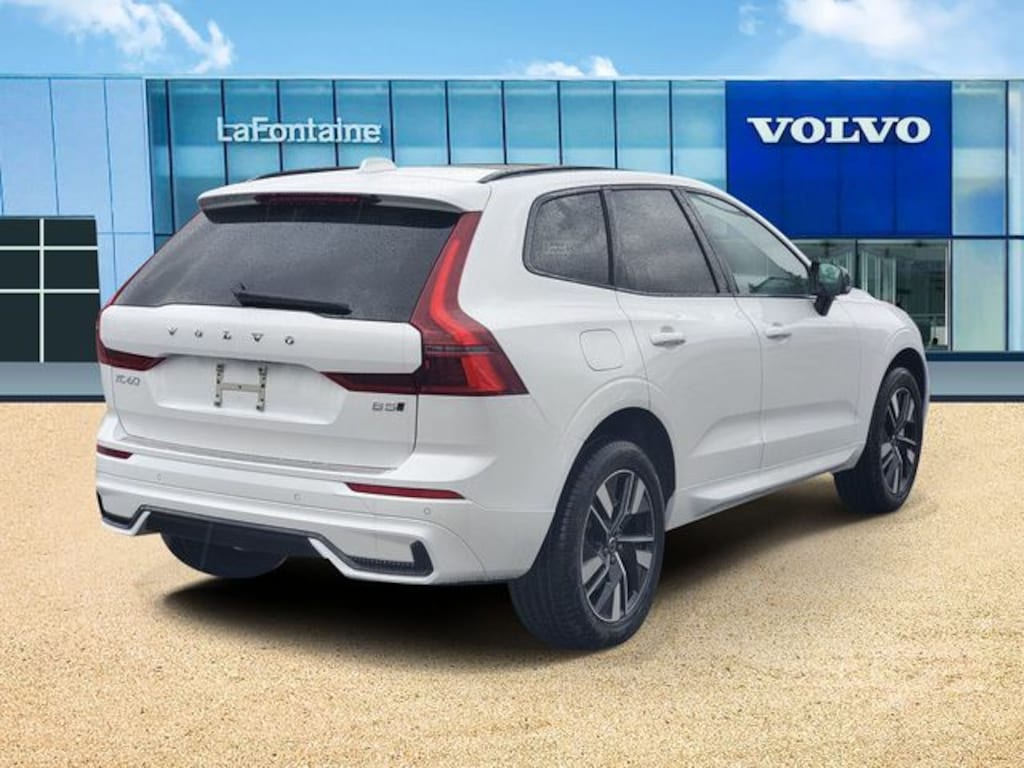 New 2026 Volvo XC60 B5 Core SUV